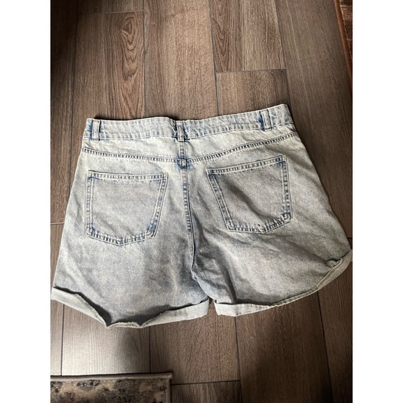 VINTAGE HIGH RISE MOM SHORTS - Picture 2 of 2